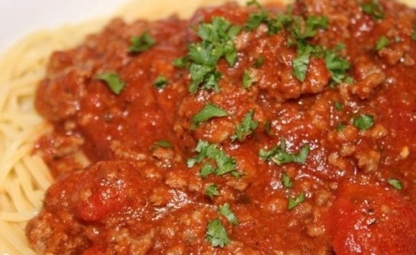 Пошаговый рецепт приготовления спагетти с томатным соусом в мультиварке, рецепт с фото